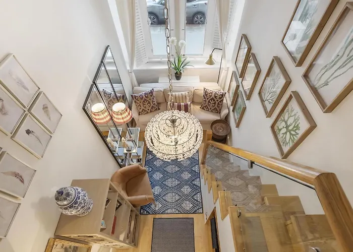 Stylish Studio In Kensington